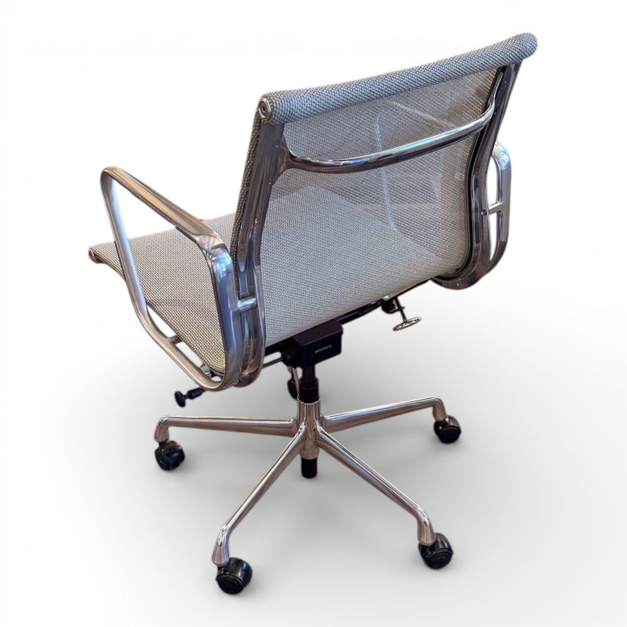 Eames Aluminum Group Chair w/ Mesh and Pneumatic Lift - Herman Miller - 2 Available