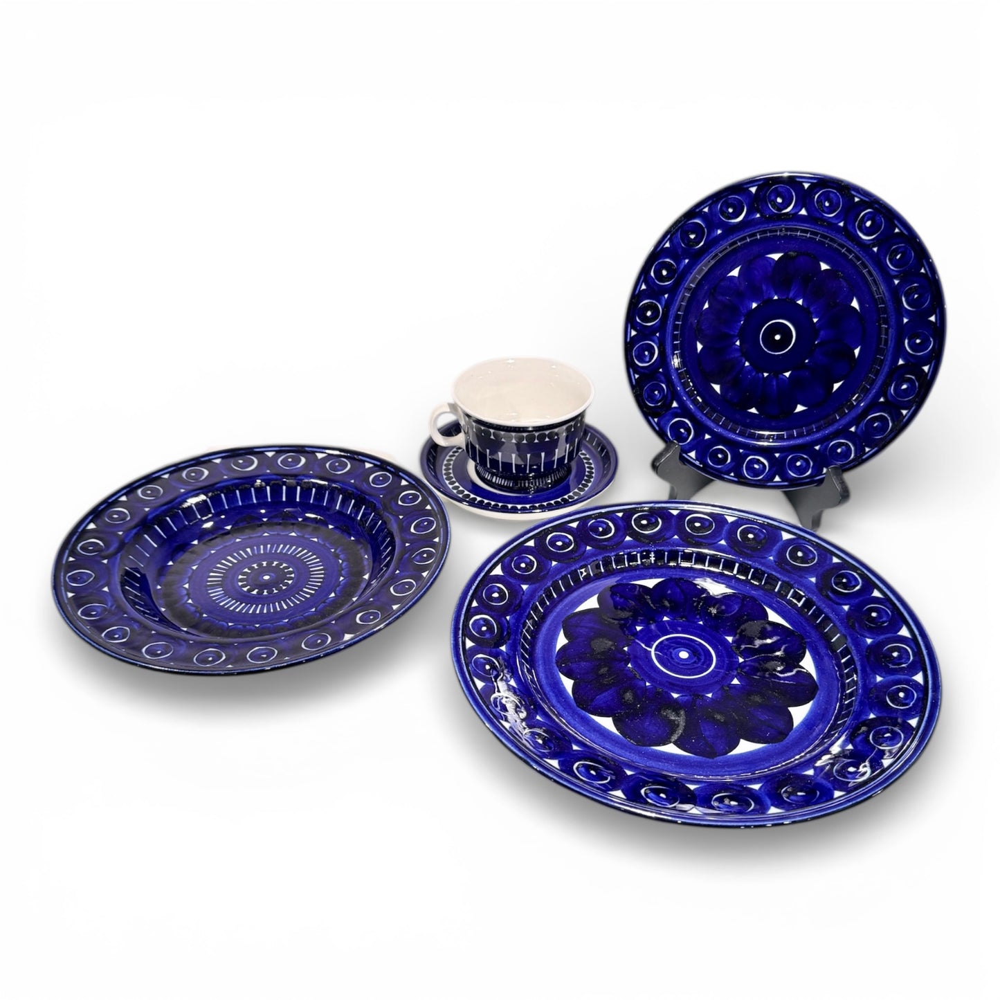 "Valencia" 45 Piece Dinnerware Set by Ulla Procopé for Arabia of Finland - c. 1970s